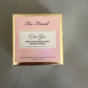 Too faced dew you Fresh glow translucent setting powder